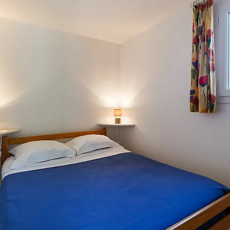 Holiday park Lagrange Le Clos Des Chenes 3*